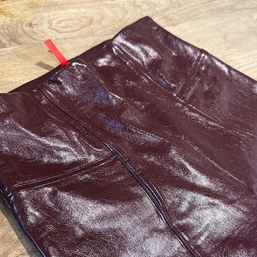 SPANX Shiny Burgundy Faux Leather Leggings - Picture 3 of 17